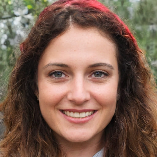 Júlia Zanuti